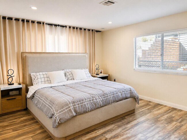 Foto del edificio - 11393 Artesia Way