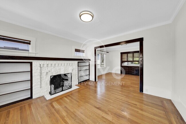 2955 California St House University - Image 