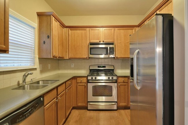 Foto del edificio - 1023 Nightfall Ct NW