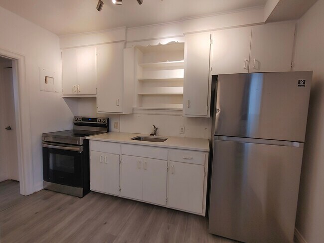 Photo du bâtiment - One Bedroom Apartment, One Central Location