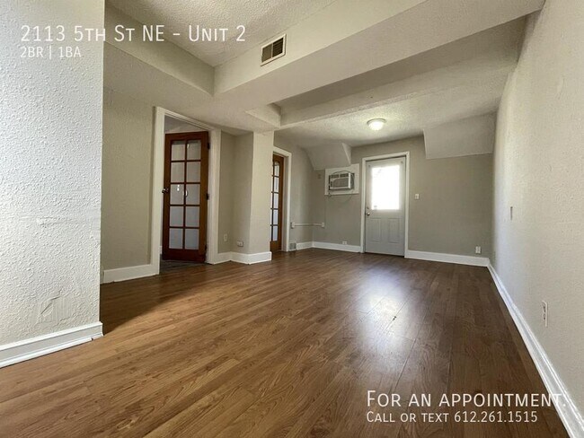 Building Photo - 2113 5th St NE