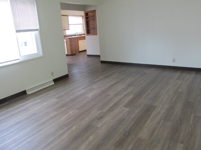 Foto del edificio - 4213 Clark Ave