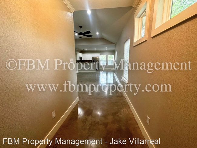Building Photo - 4 br, 2 bath House - 119 Bradshaw St