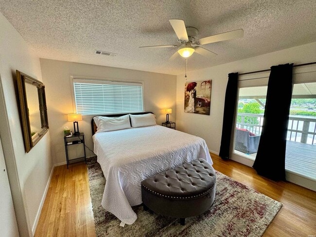 Building Photo - 115 Ledgerock Rd