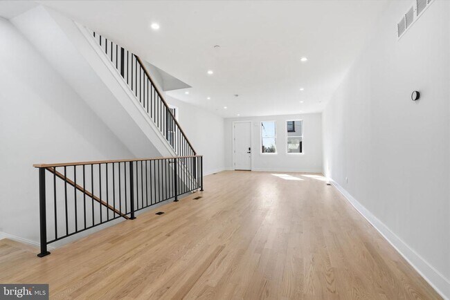 Foto del edificio - 222 Hermitage St