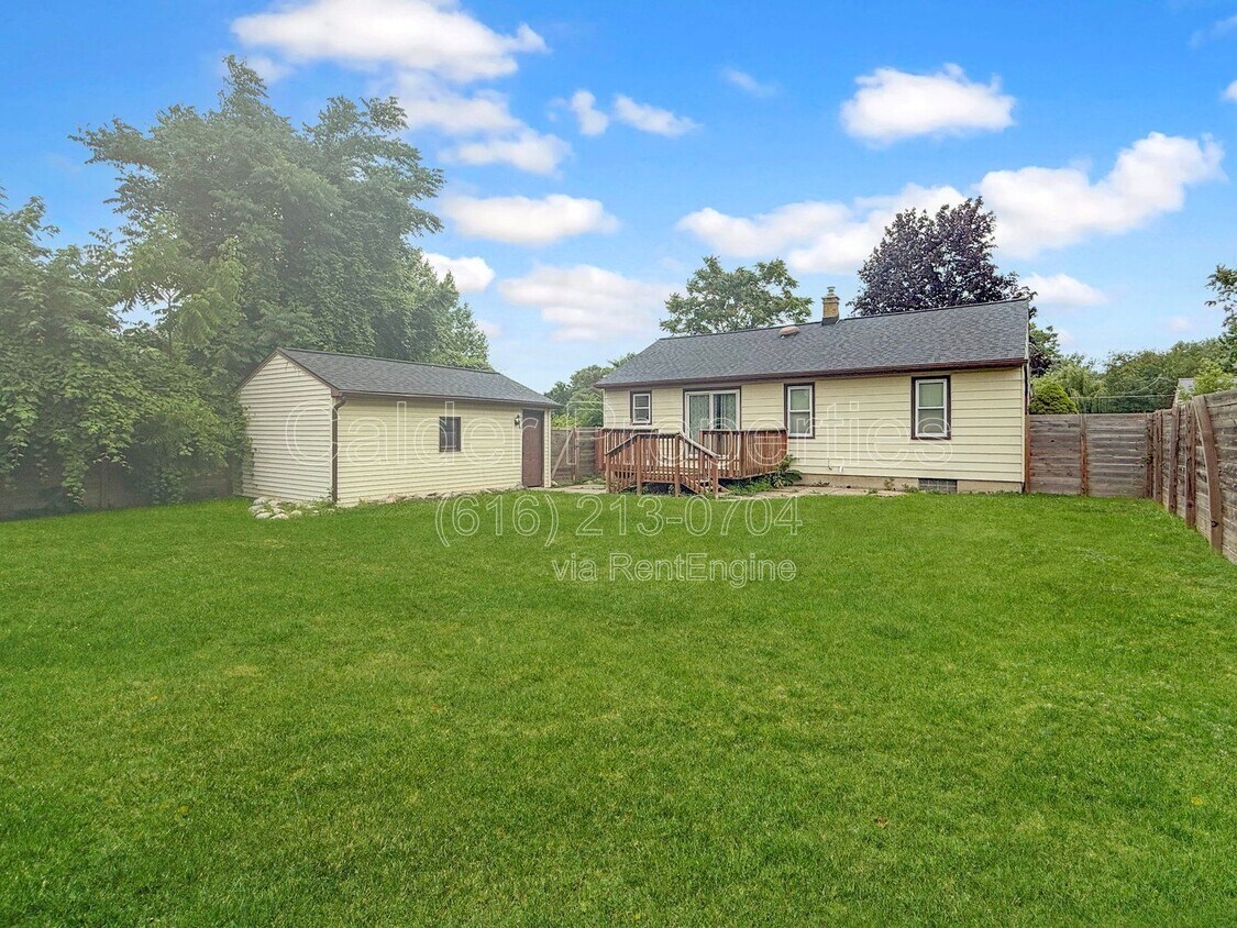 Building Photo - 2135 Avon Ave SW