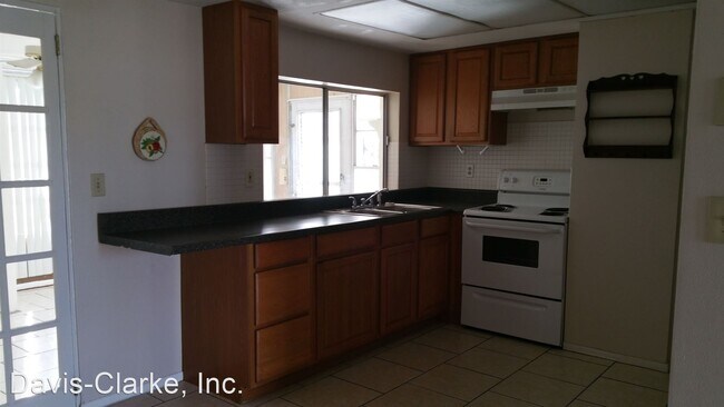 Building Photo - 2 br, 1.5 bath House - 3312 Ottway Drive