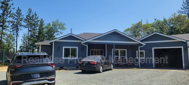 Foto del edificio - 235 Needlewood Dr