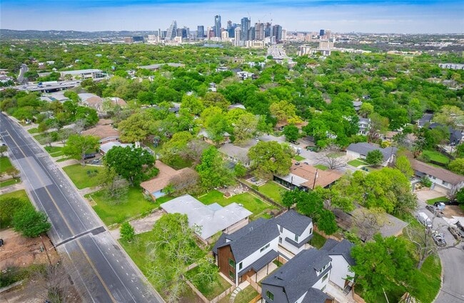 Foto del edificio - 1712 Woodland Ave