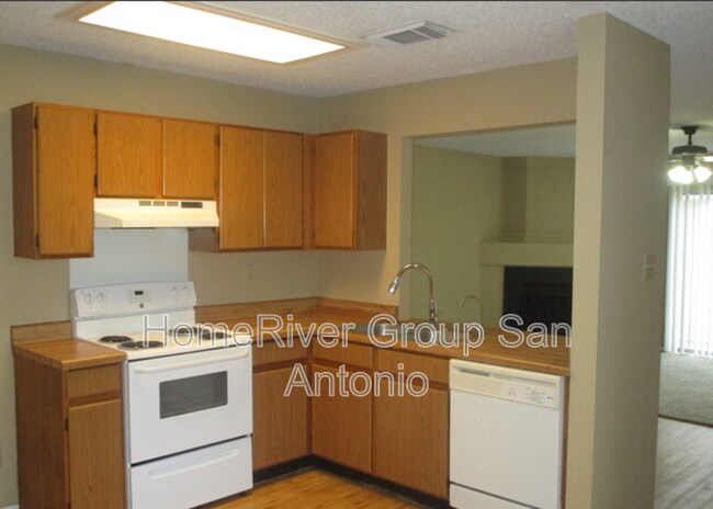 Foto del edificio - 6835 Eden Grove Dr