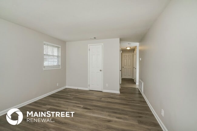 Building Photo - 5414 Robinwood Rd