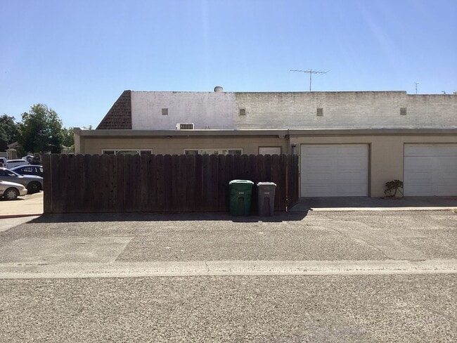 Foto del edificio - Very Nice One Bedroom Home Now Available In Gustine