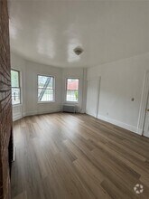 Building Photo - 245 Warburton Ave