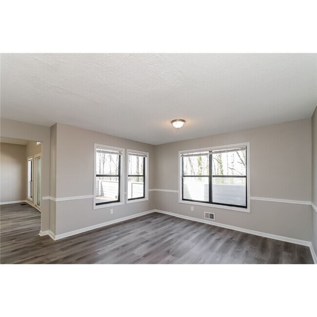 Foto del edificio - 1517 Hillhaven Dr