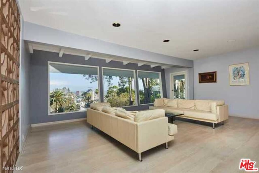 Foto principal - 4 br, 4 bath House - 6630 Whitley Ter