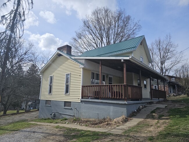 Building Photo - 8524 German Cemetary Rd NE