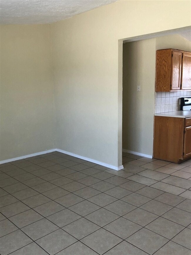 Foto del edificio - 3408 NW Lincoln Ave