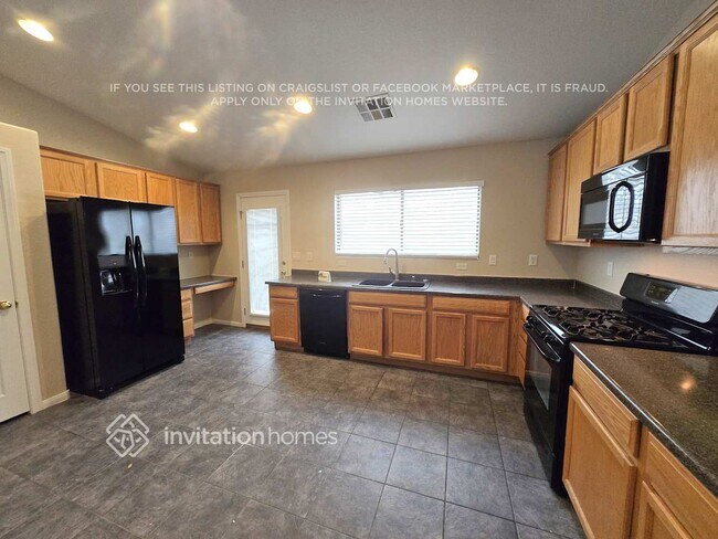 Foto del edificio - 6535 N Velvet Silk St