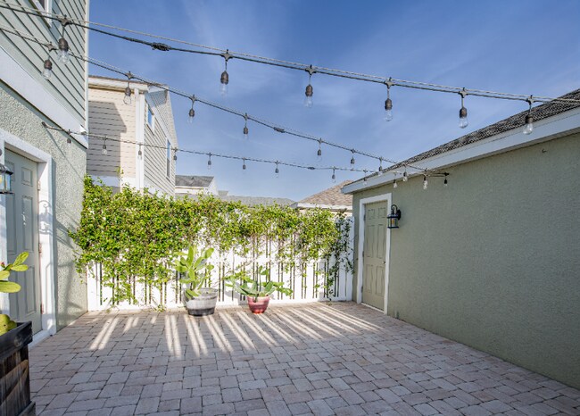 Building Photo - 12587 Sagewood Dr