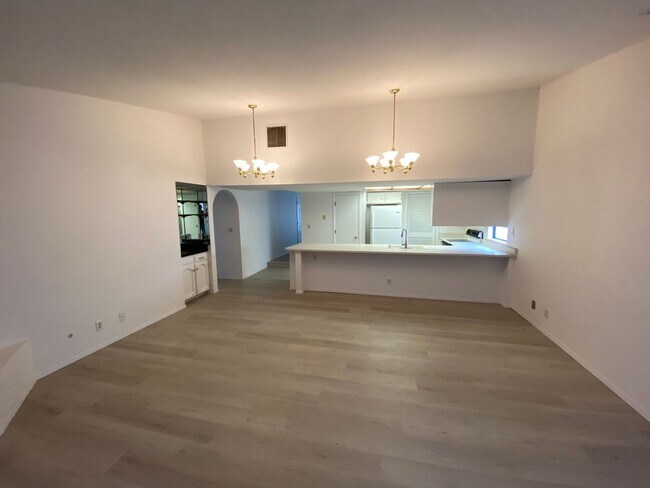 Foto del edificio - 5201 Sweetwater Dr NW