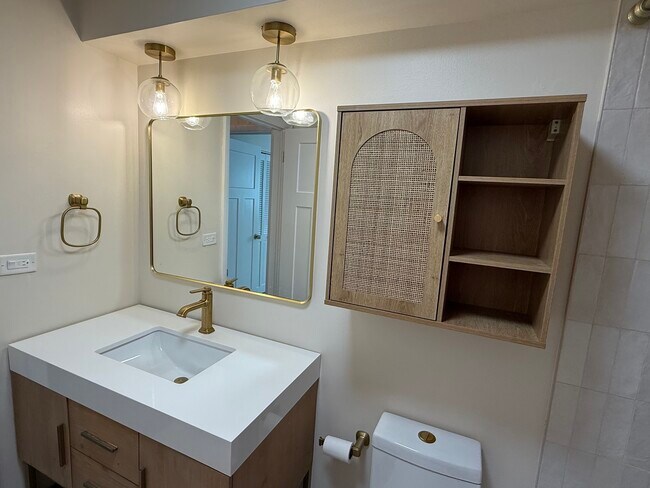 Foto del edificio - 6828 N Northwest Hwy