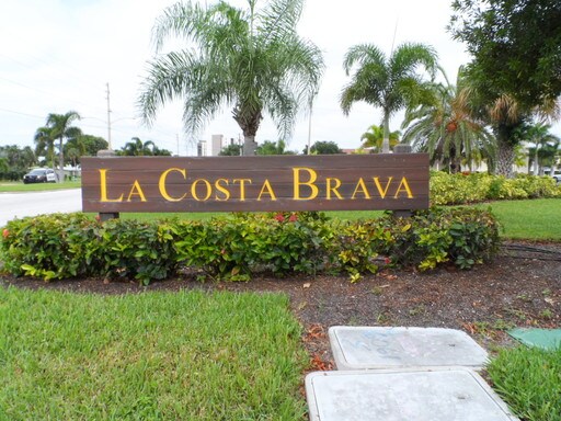 Foto del edificio - 530 Plaza Seville Ct