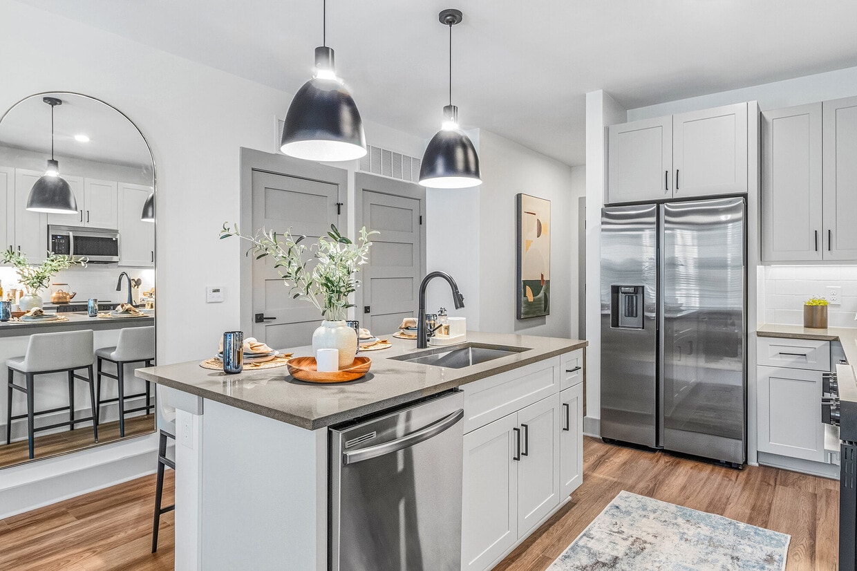 Foto principal - ELLISON COOL SPRINGS