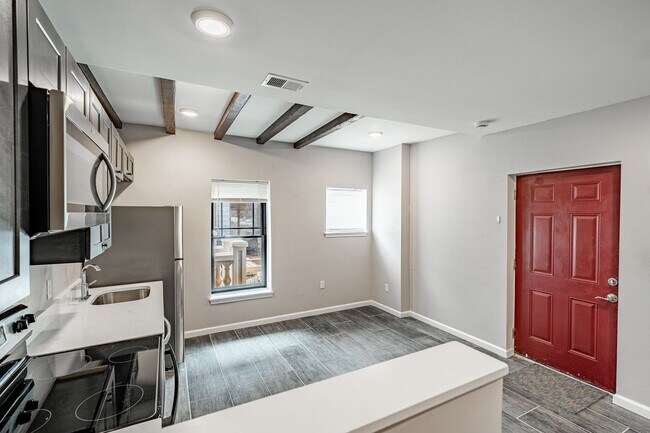 Foto del edificio - 235 E Market St