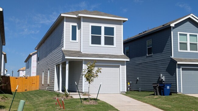 Foto del edificio - 732 Sandhill Crane Ln