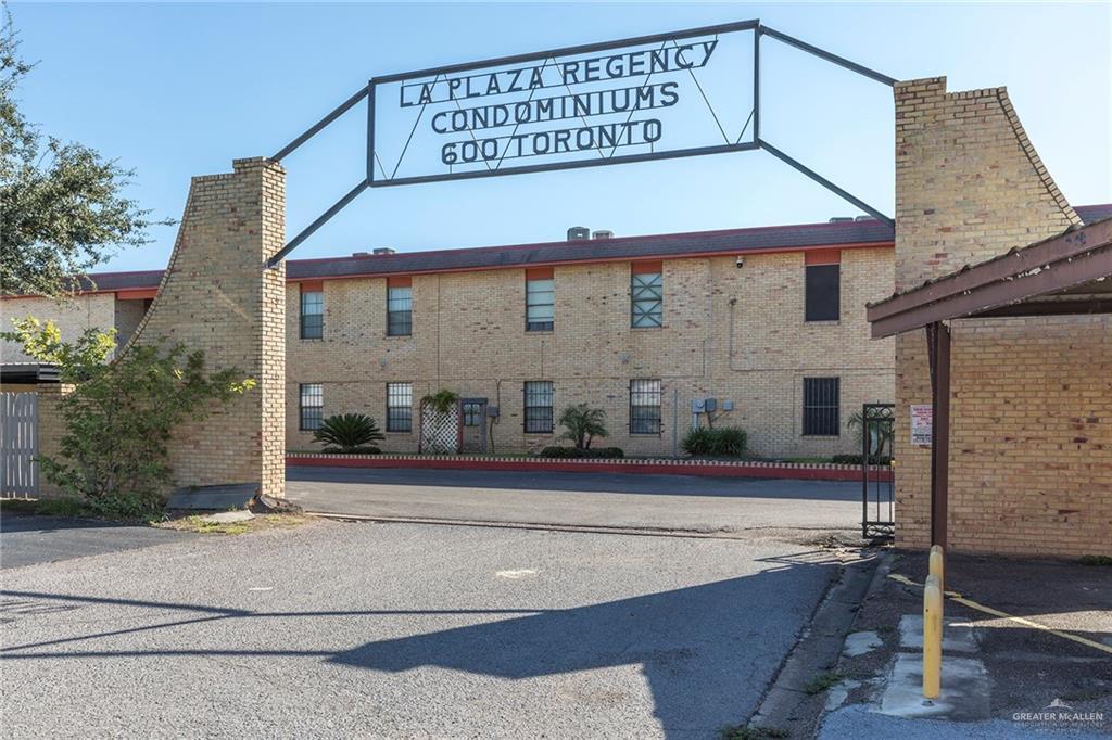 Primary Photo - 14 Toronto Ave