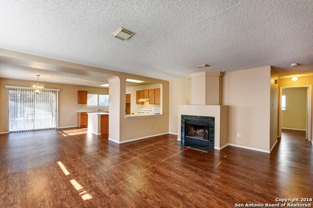 Building Photo - 801 Meadow Scape