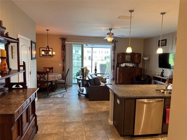Foto del edificio - 6434 Baytown Dr