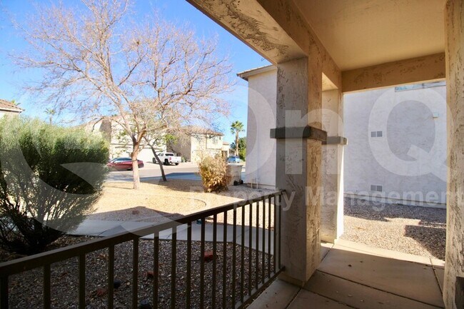 Foto del edificio - 1109 E Leaf Rd