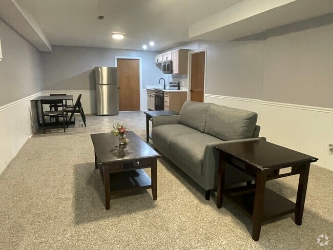 Building Photo - 5832 Ell Ct