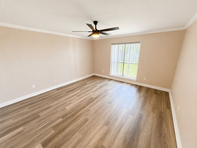 Building Photo - 1022 Creole Dr
