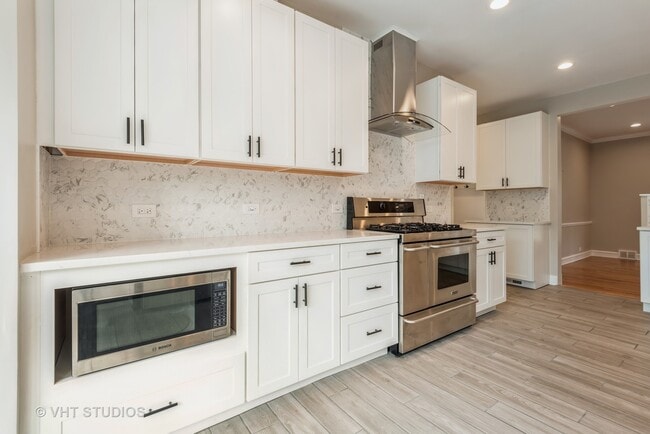 Building Photo - 643 Kenilworth Terrace