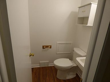 Foto del edificio - 2904 Emerson Rd