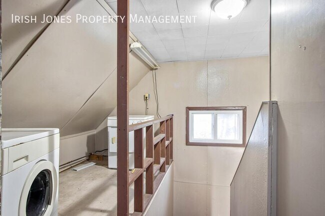 Foto del edificio - 194 Central Ave