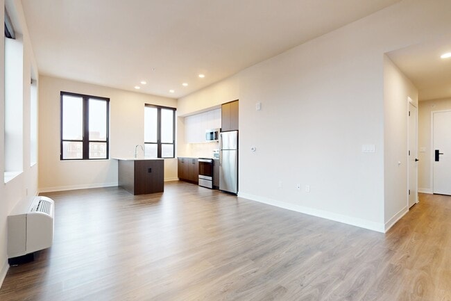 Interior Photo - Roxford at The Crosswalks