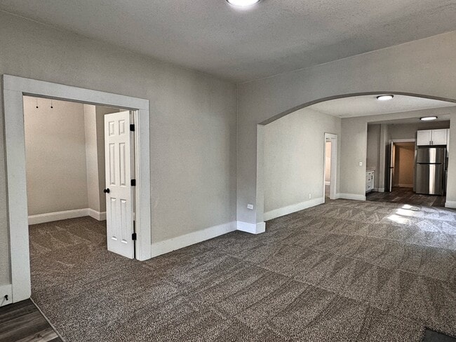 Foto del edificio - 3250 Meade St