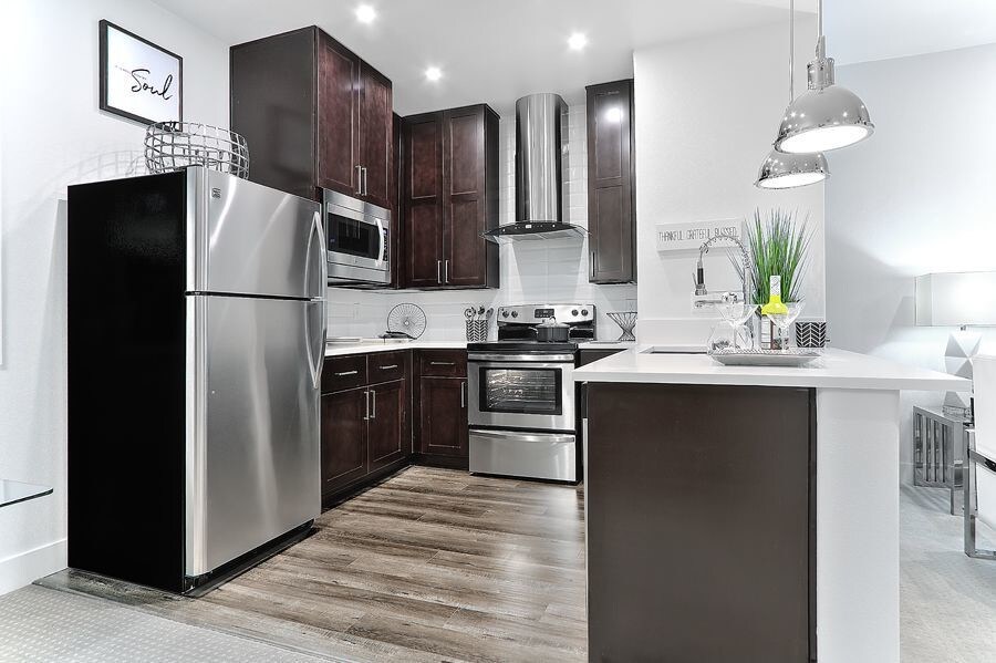 Spur Apartments 985 Wigwam Pky Henderson, NV