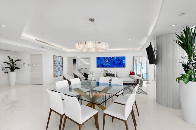 Building Photo - 19955 NE 38th Ct