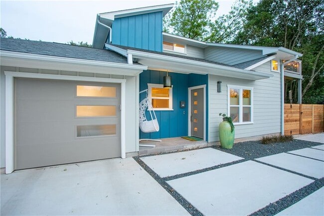Foto del edificio - 6613 Woodrow Ave