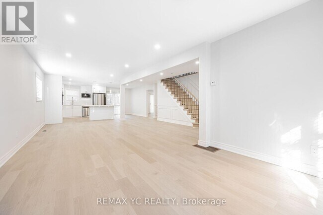 Building Photo - 244 Banbury Rd