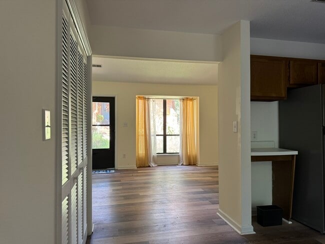 Foto del edificio - 2821 Seclusion Ct