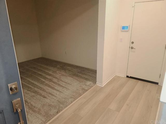 Foto del edificio - 1655 Sandbanks Dr