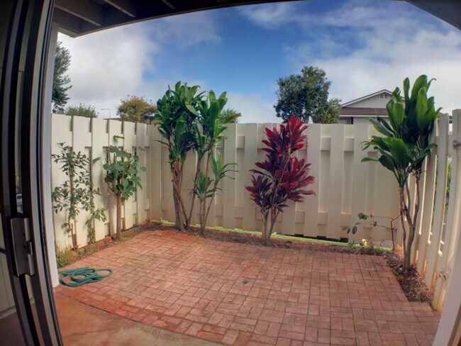 Building Photo - Desirable ground floor studio in Waipio Ge...