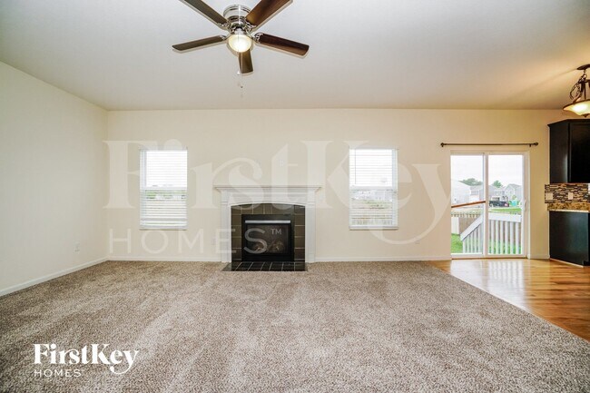 Foto del edificio - 79 Henderson Ln