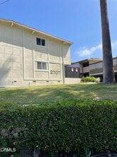 Building Photo - 2707 Montrose Ave