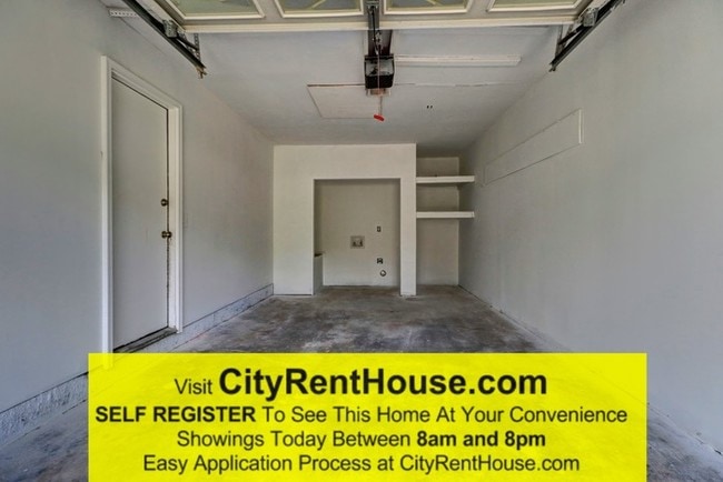 Building Photo - Ranch Ready Home